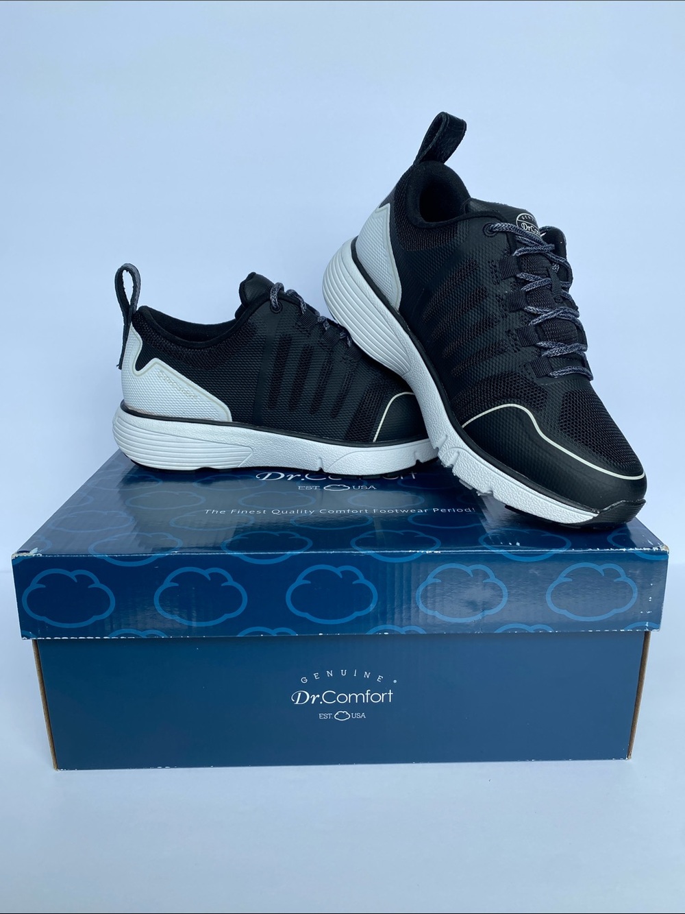 Dr. Comfort Grace Women’s Walking Shoes Black 7.5 Wide NIB STK 10310
